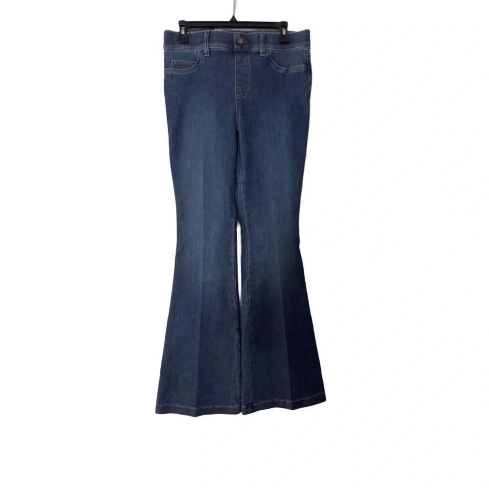 Women's SPANX Blue Flare Jeans Petite size medium - Picture 1 of 6